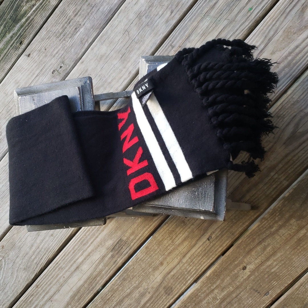 Dkny Scarf